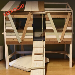 kinderbed hut